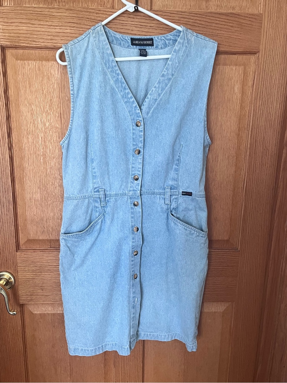 Vintage Gloria Vanderbilt Light Blue Denim Button-Front Dress pockets